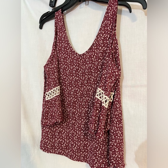 MOSSIMO COLD SHOULDER TOP EUC - Picture 3 of 7